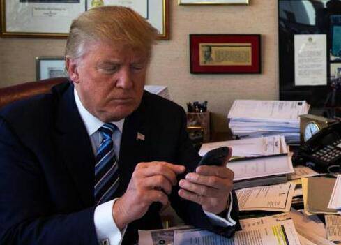 特朗普拒手机安检：更容易受到监视或遭黑客攻击